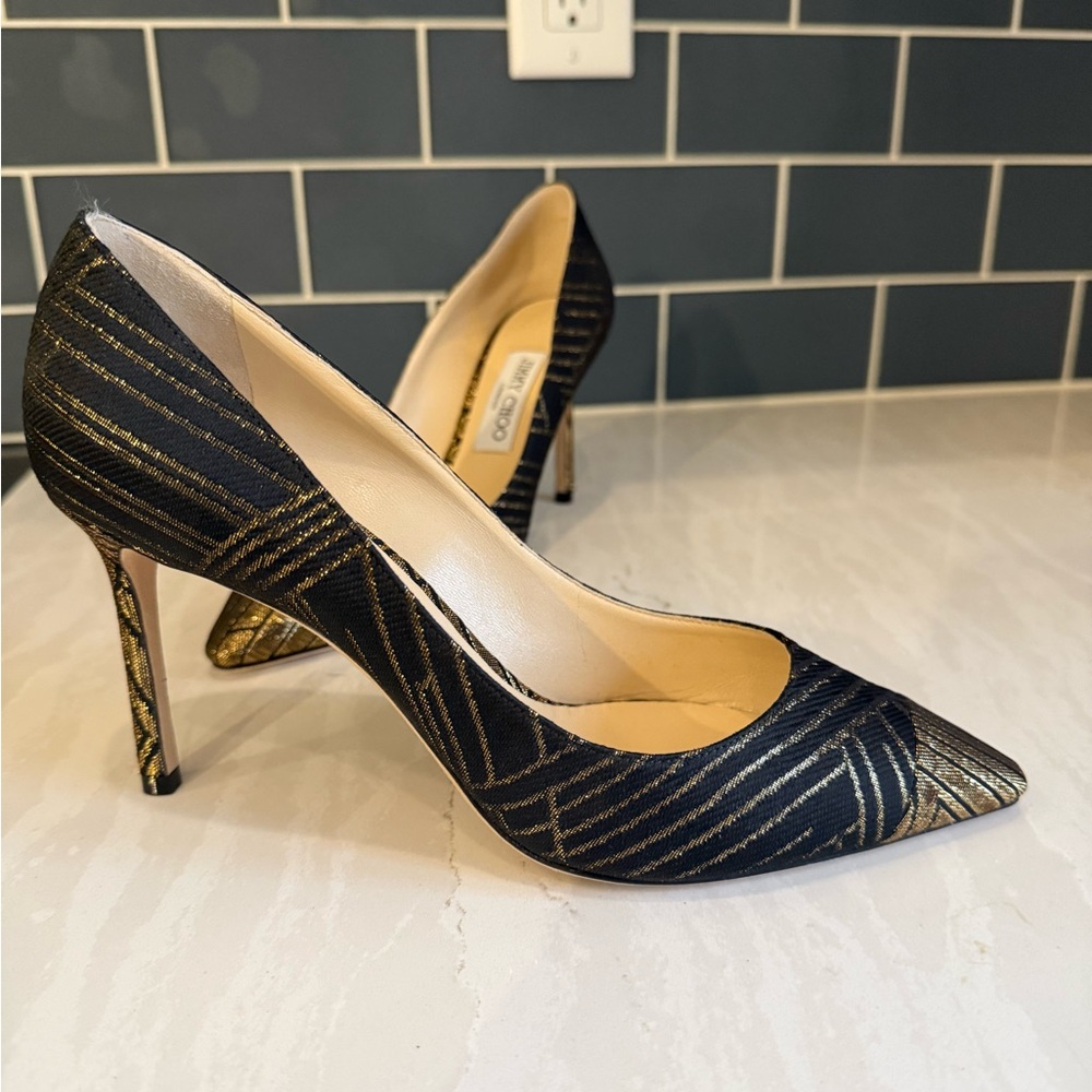 Jimmy Choo Romy 85 Black/Gold Stiletto Size 39/9B